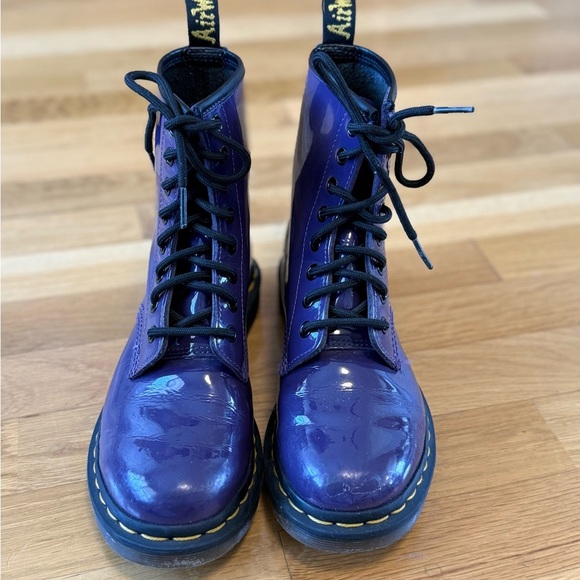 Dr. Marten's Purple 1460 WOMEN'S PATENT LEATHER LACE UP BOOTS - Picture 4 of 16